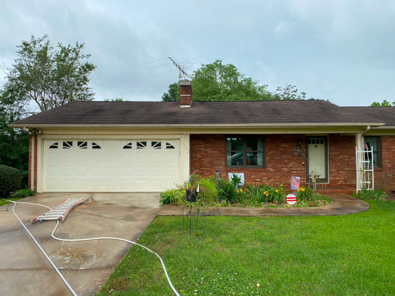 Get Your Home Winter Ready With Professional Roof Cleaning